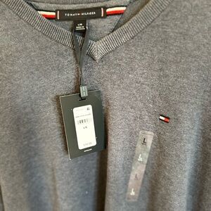 Tommy Hilfiger Gray Sweater